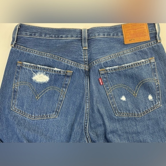 Levi’s 501 Button Fly Short Skinny Distressed Jeans Womens 28 X 28 - Picture 8 of 15